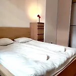 شقة Brivibas Center