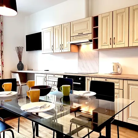 Brivibas Center Apartamento *
