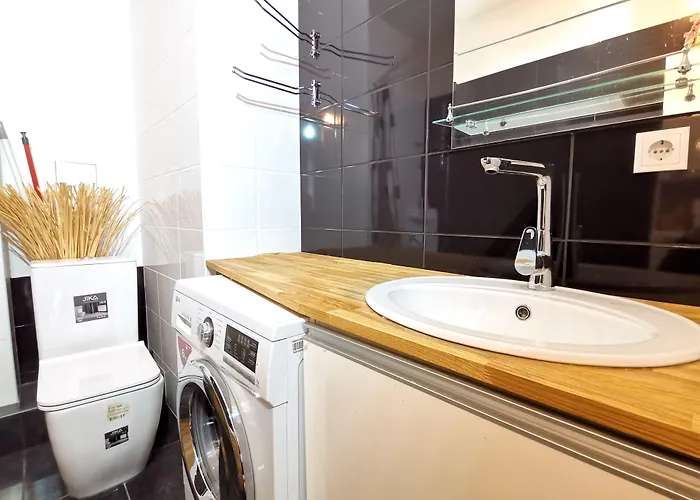 Brivibas Center Dzīvoklis Riga